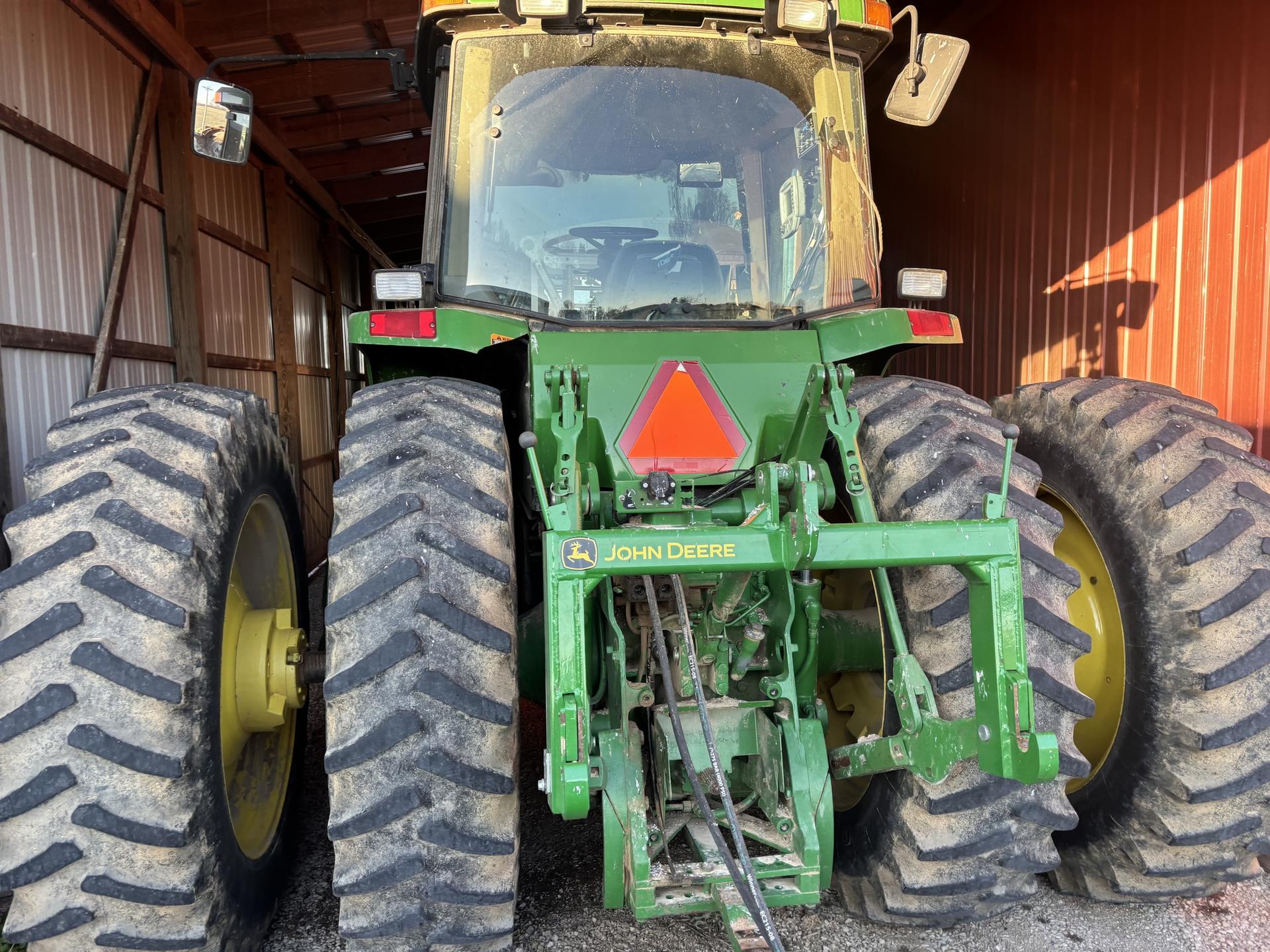 1995 John Deere 8100 Image