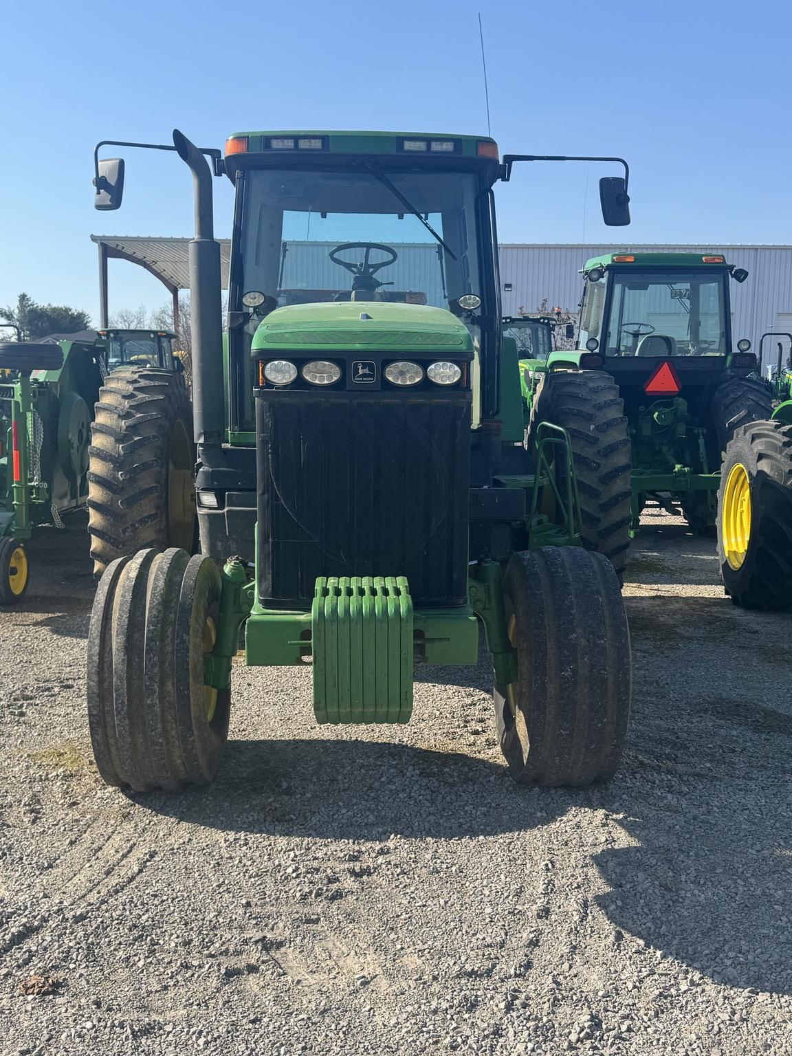 1995 John Deere 8100 Image