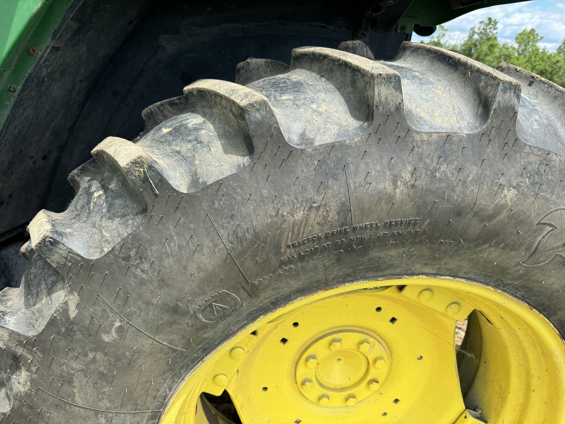 2001 John Deere 6410 Image