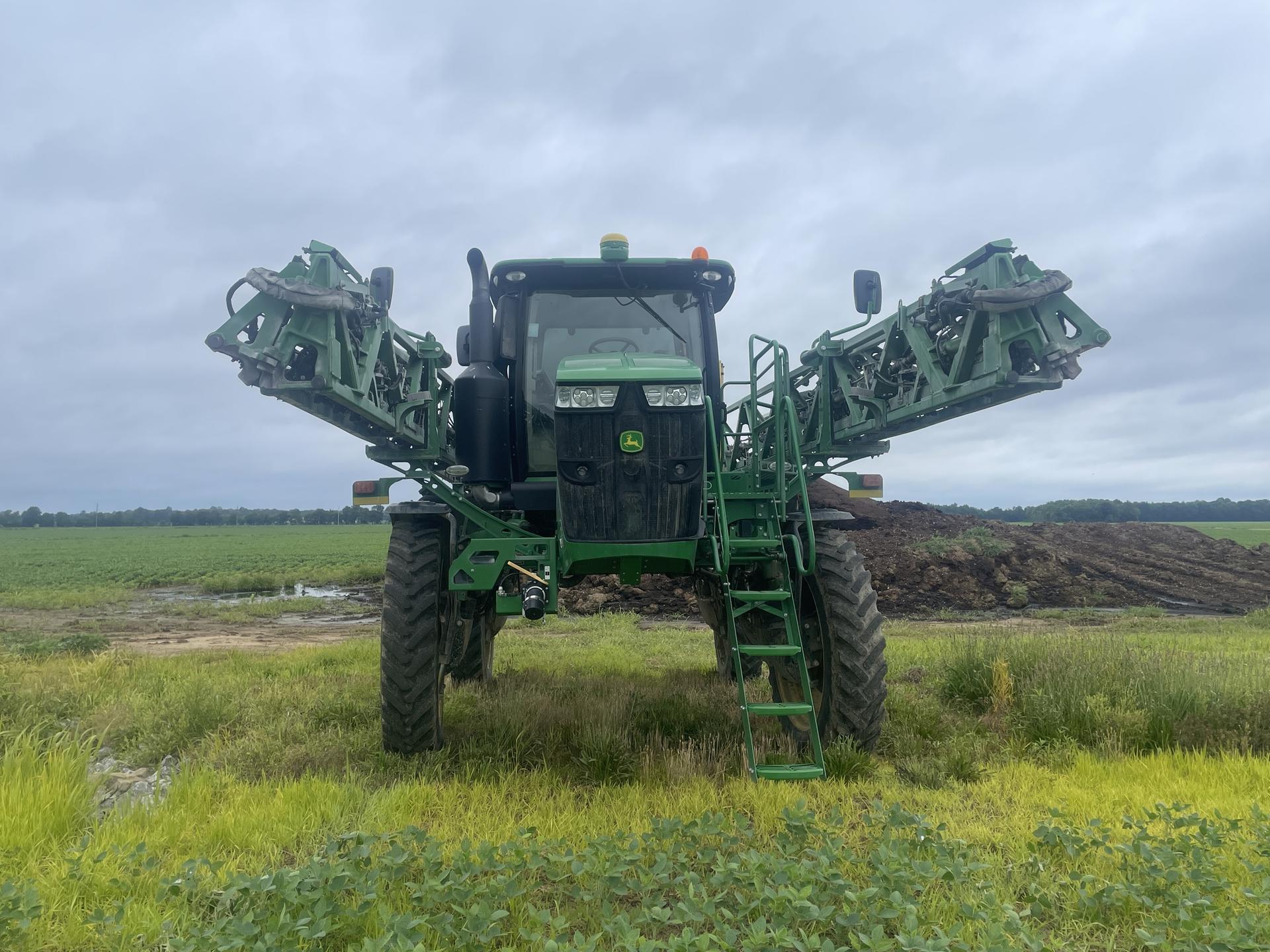 2017 John Deere R4038