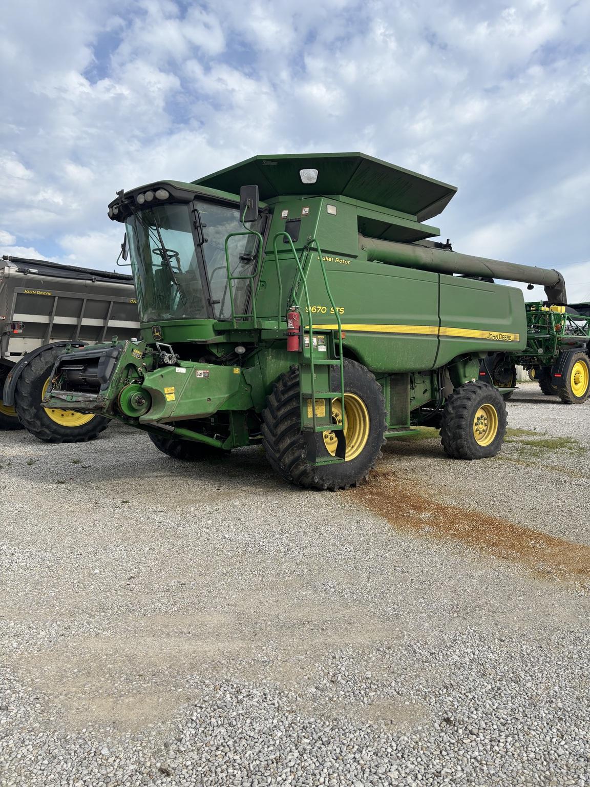 2009 John Deere 9670 STS Image