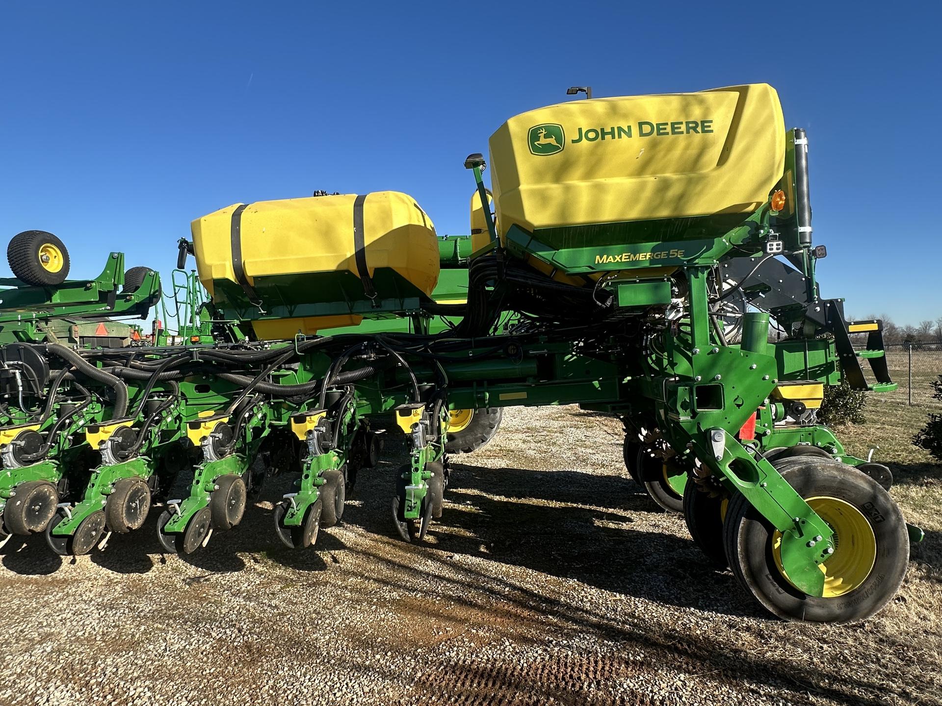 2024 John Deere 1775NT Image