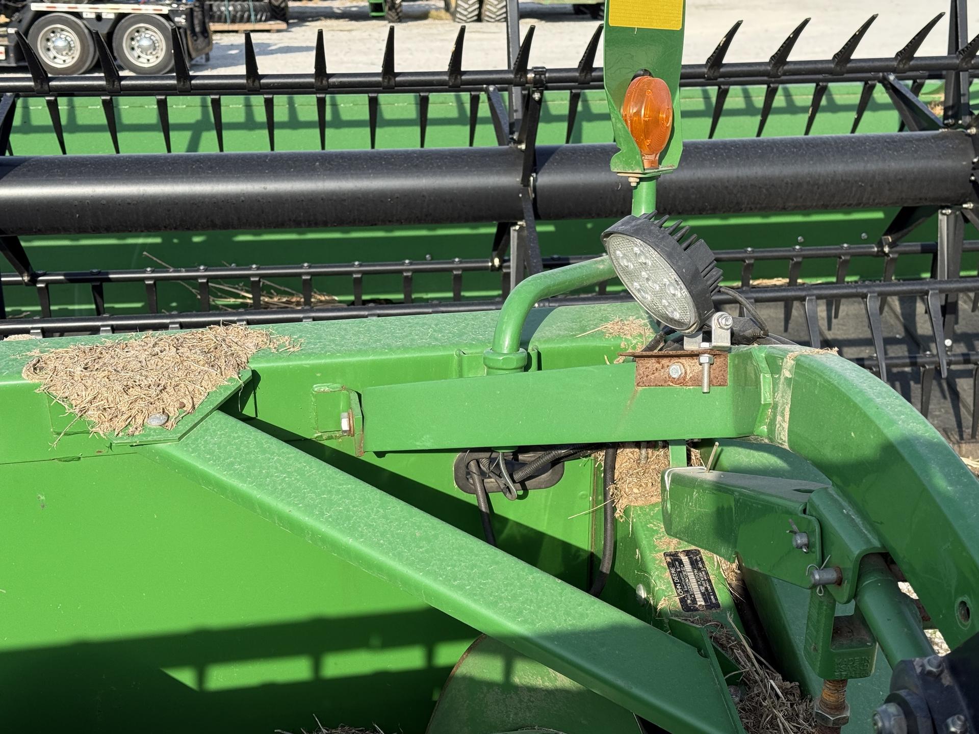 2010 John Deere 635F