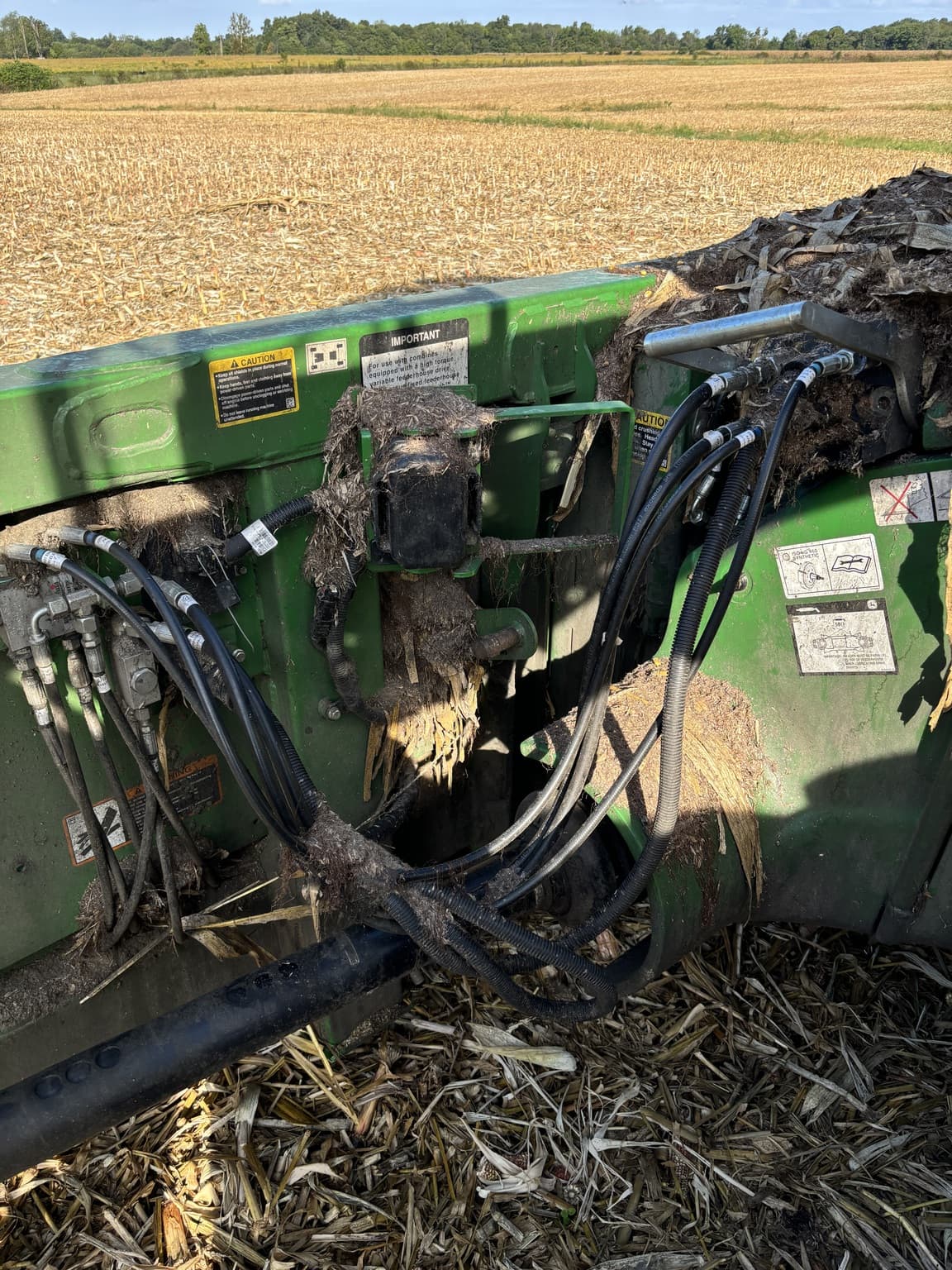 2022 John Deere C8R Image