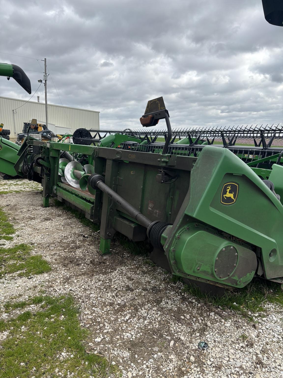 2022 John Deere C8R Image