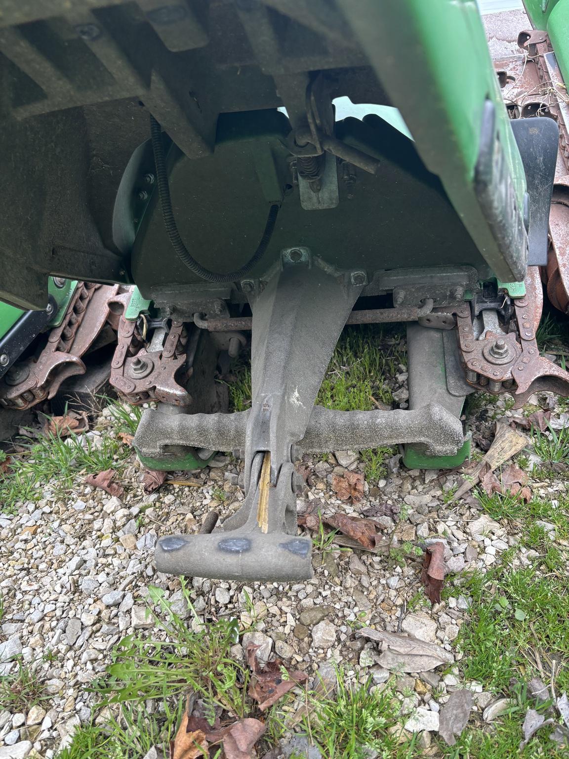 2022 John Deere C8R Image