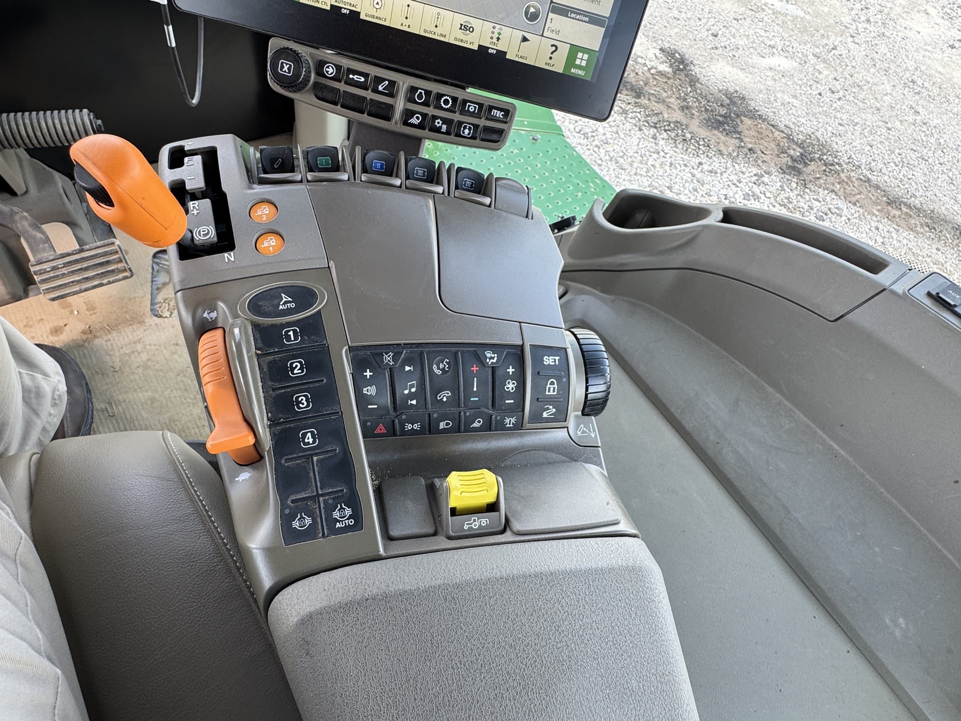 2024 John Deere 9R 390 Image