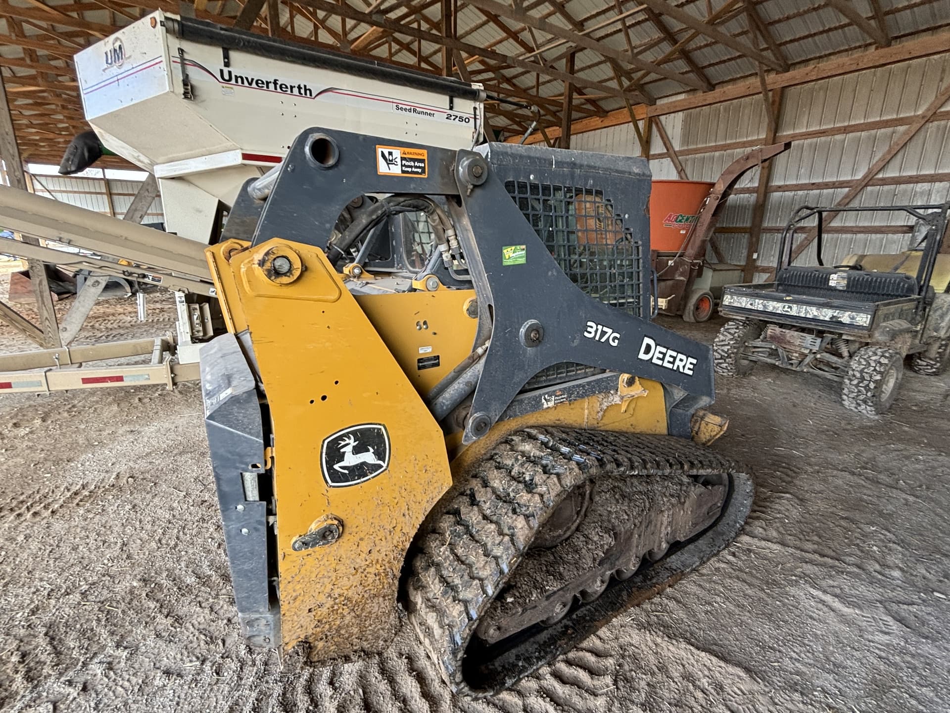 2019 John Deere 317G Image