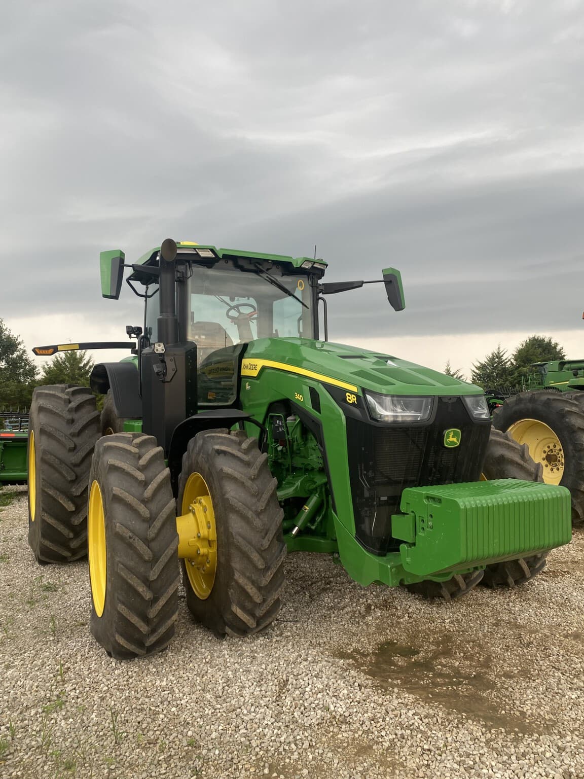 2024 John Deere 8R 340 Image