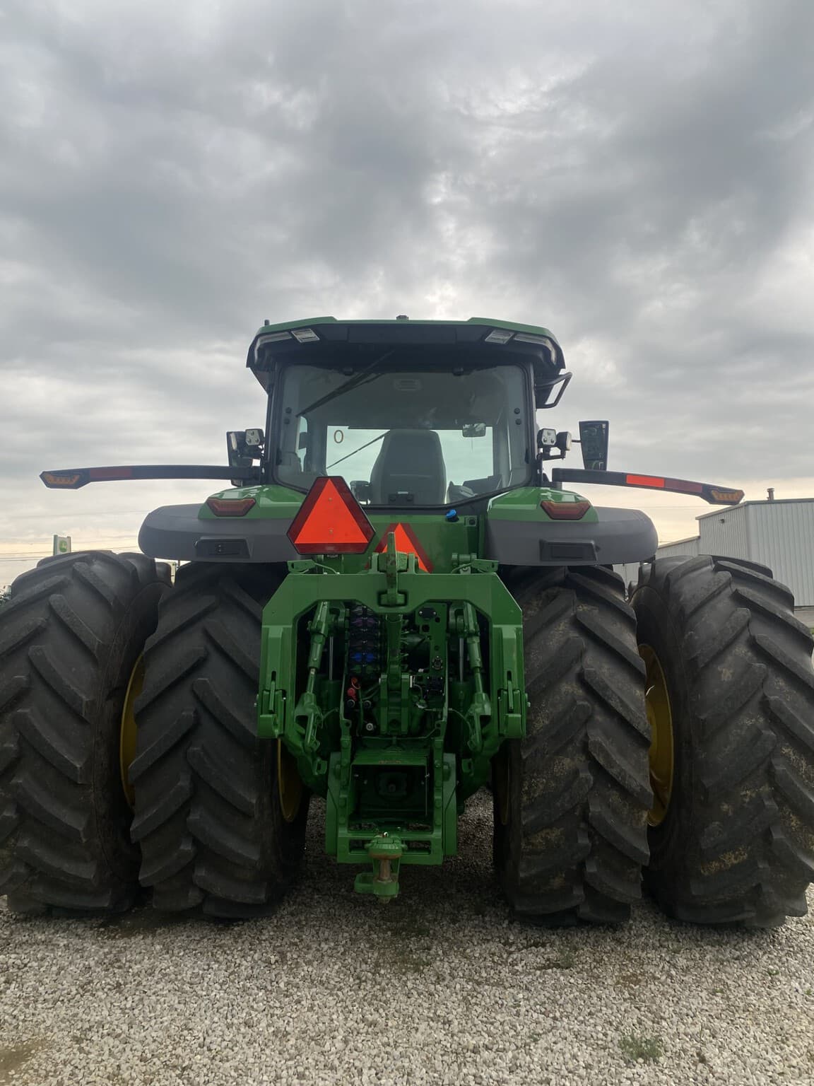2024 John Deere 8R 340 Image