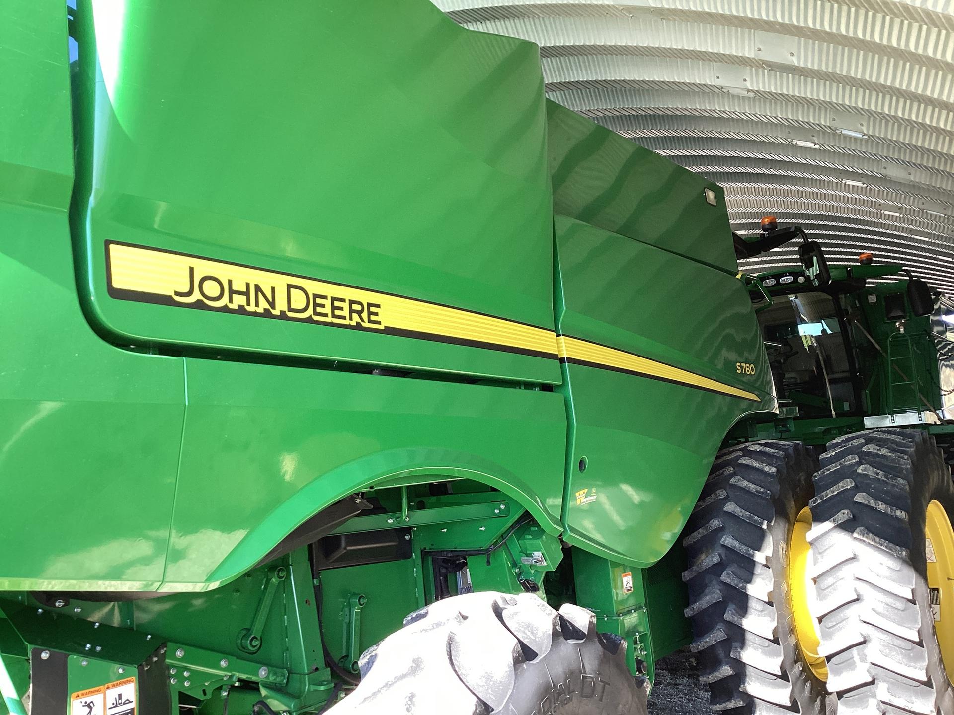 2019 John Deere S780 Image