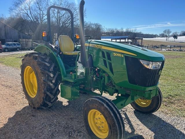 2022 John Deere 5055E Image