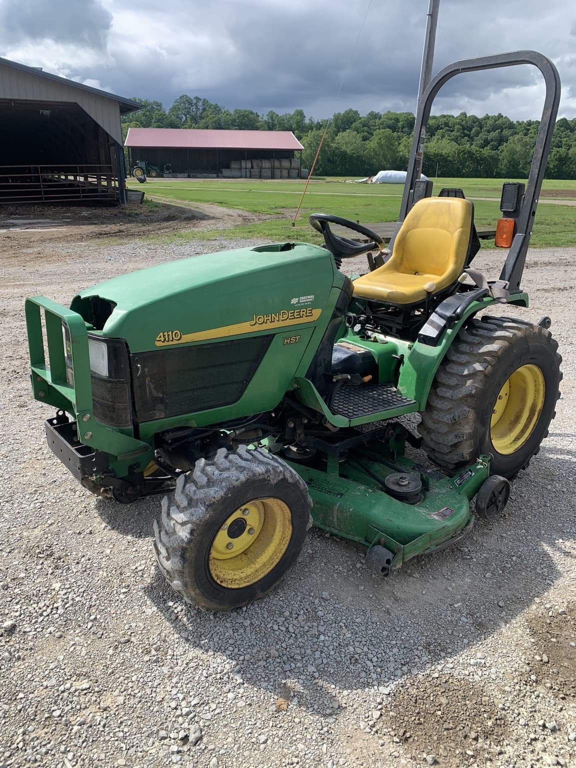 2004 John Deere 4110 Image