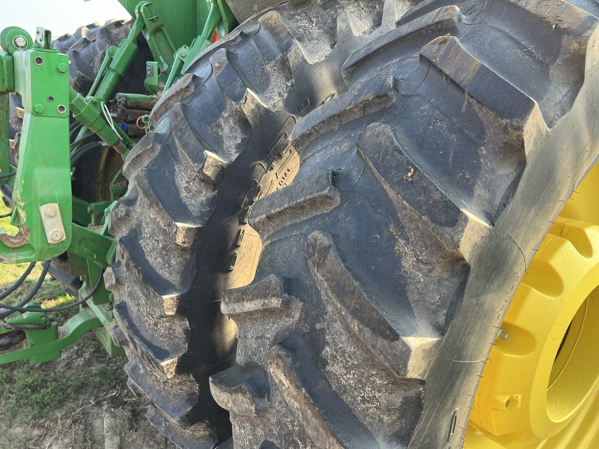 2018 John Deere 8295R Image