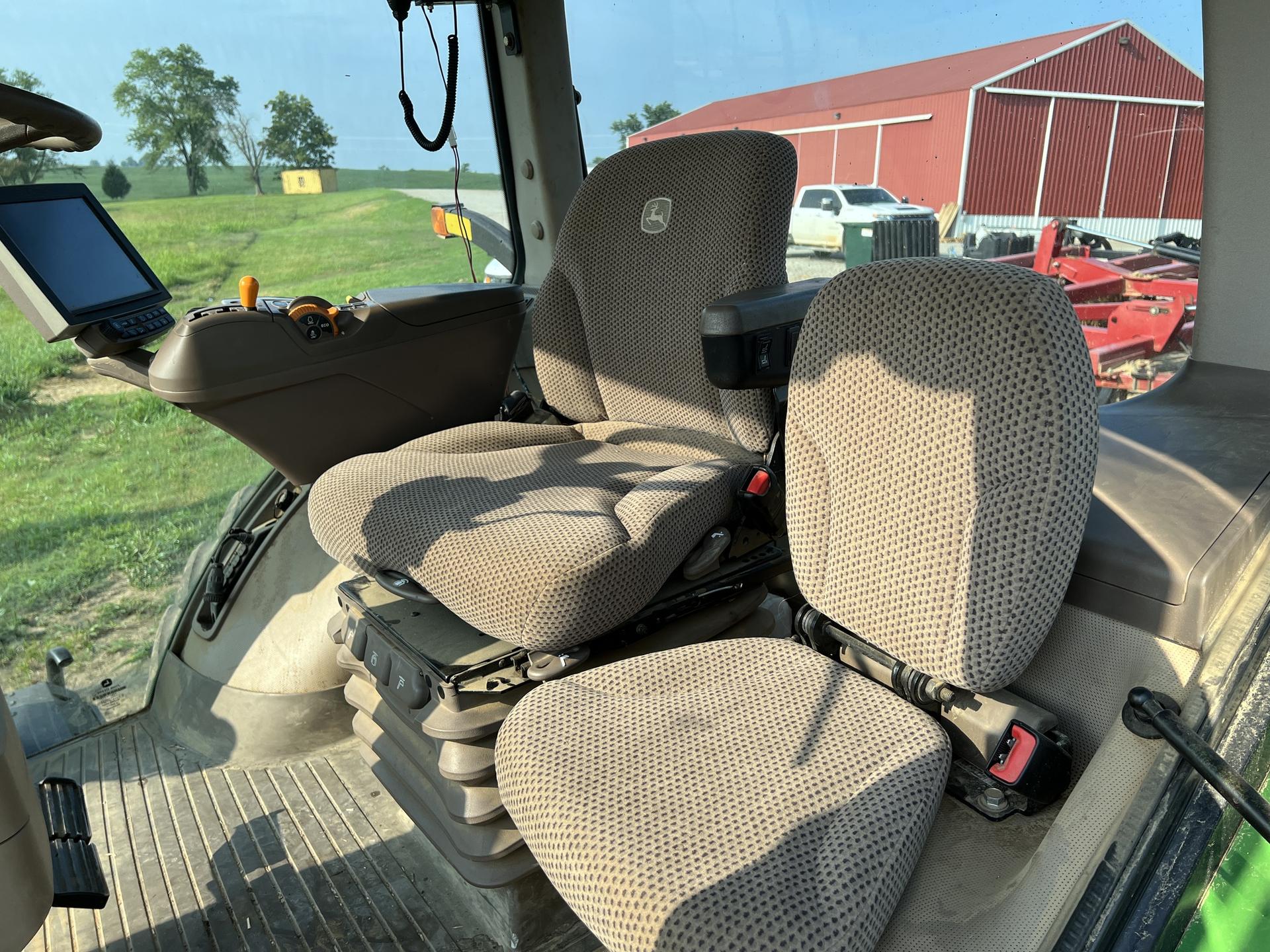 2018 John Deere 8295R