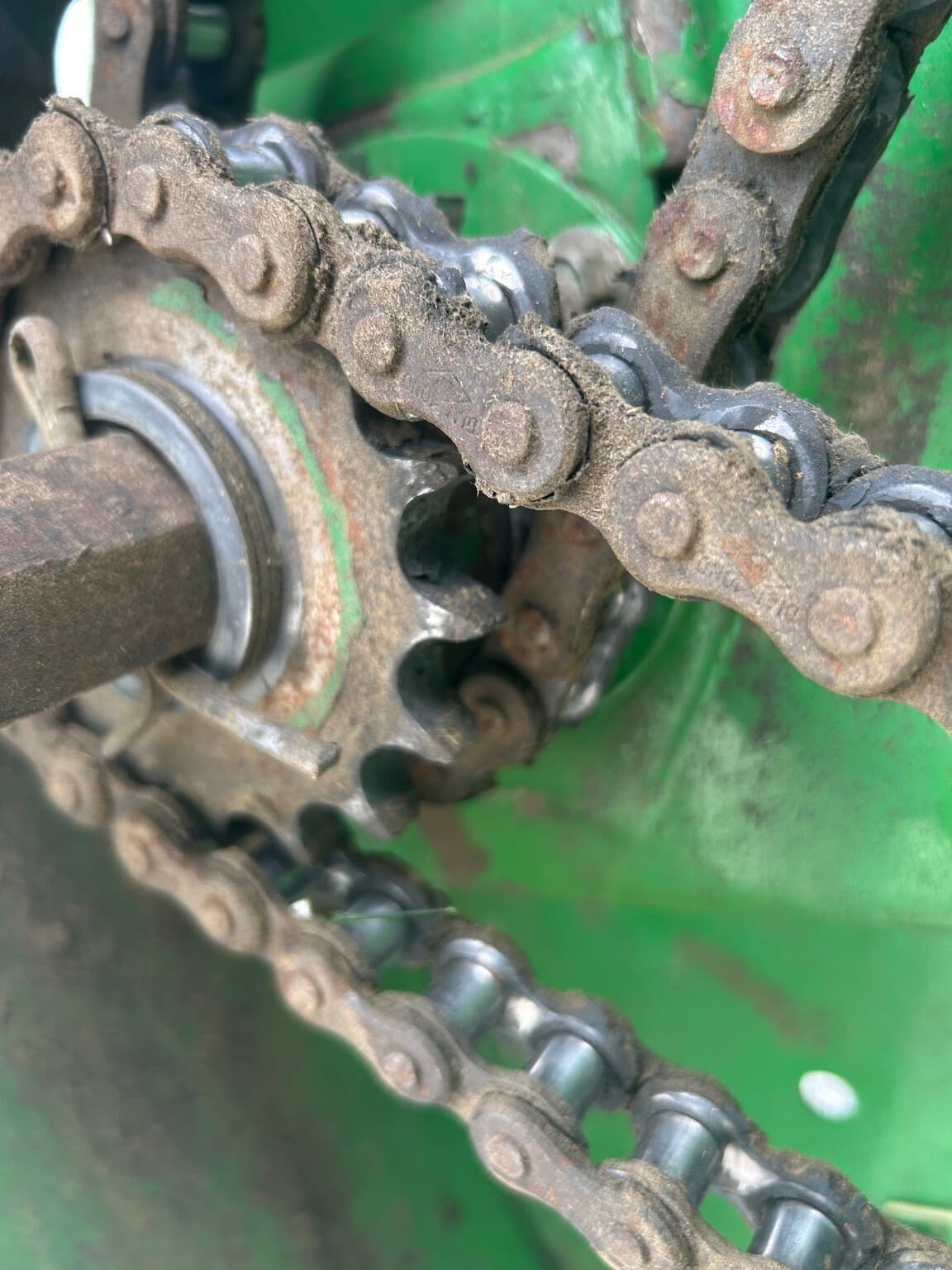 2001 John Deere 557 Image