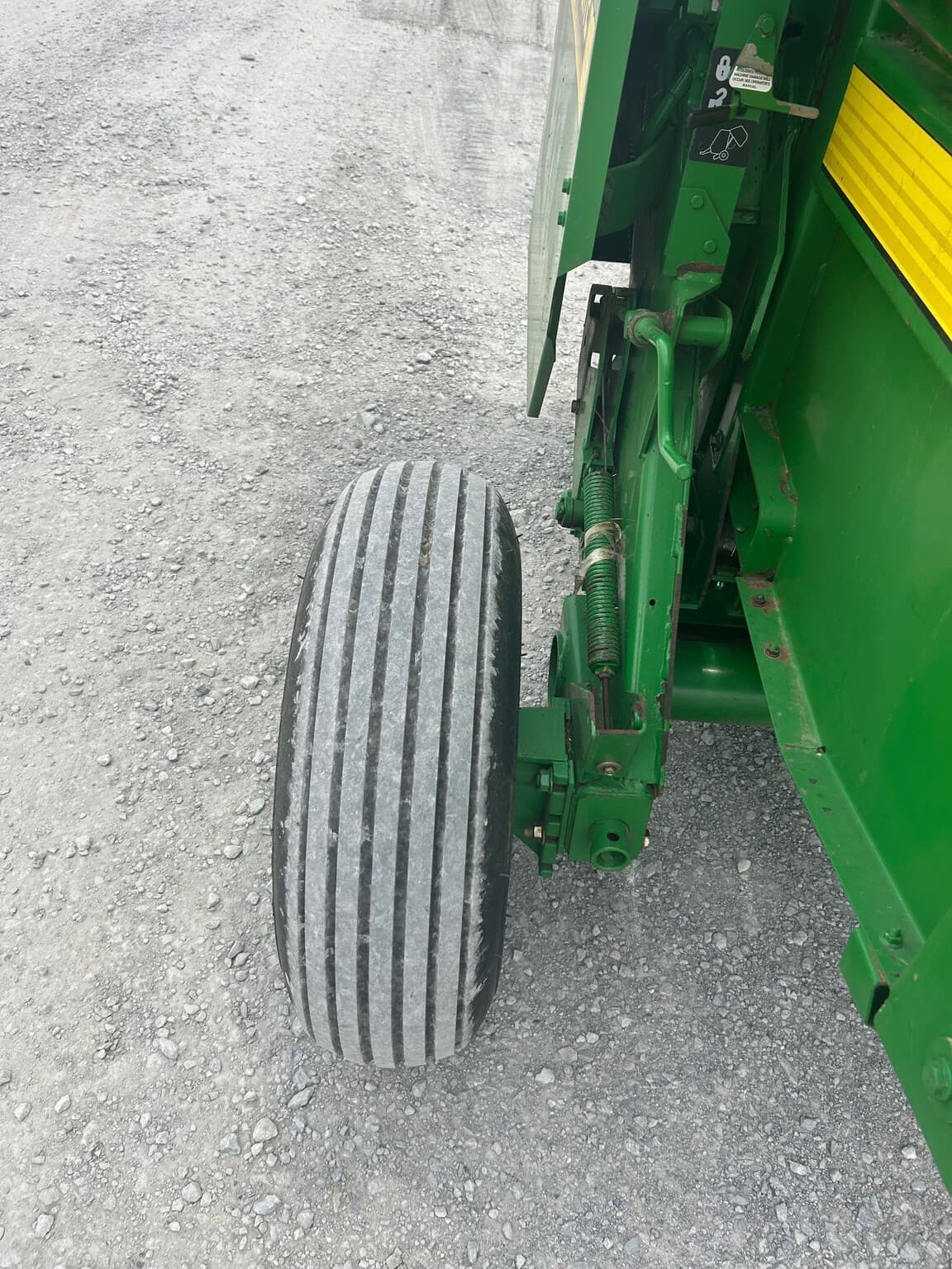 2001 John Deere 557 Image