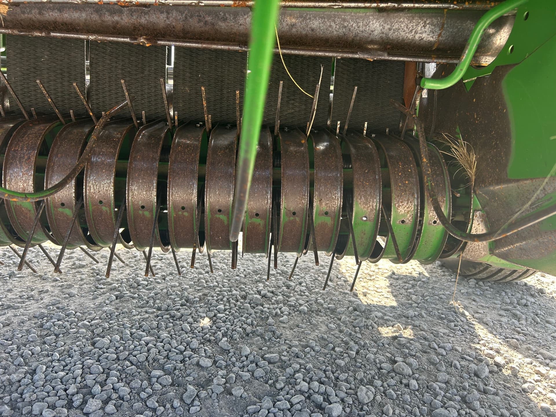 2001 John Deere 557 Image