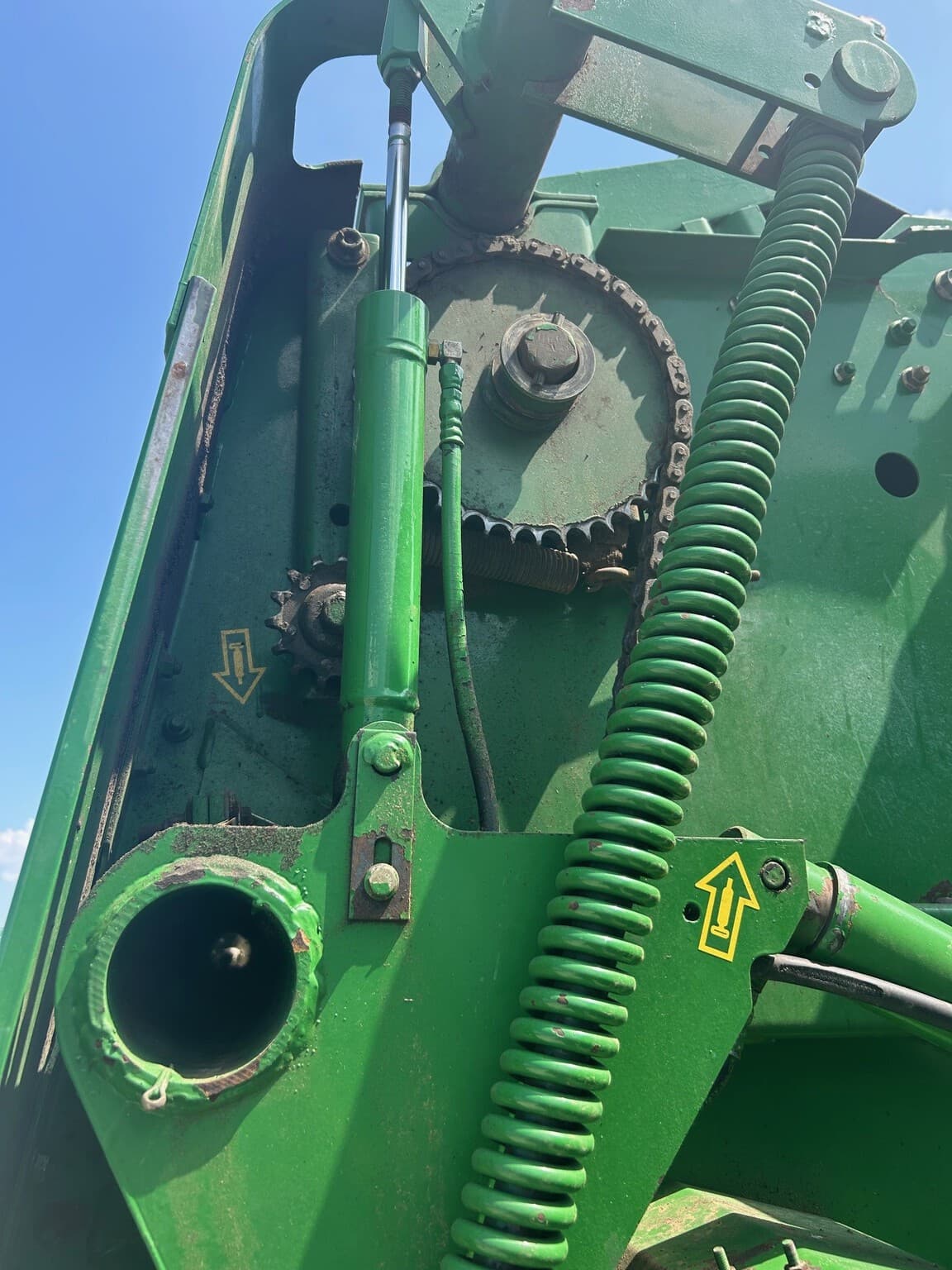 2001 John Deere 557 Image