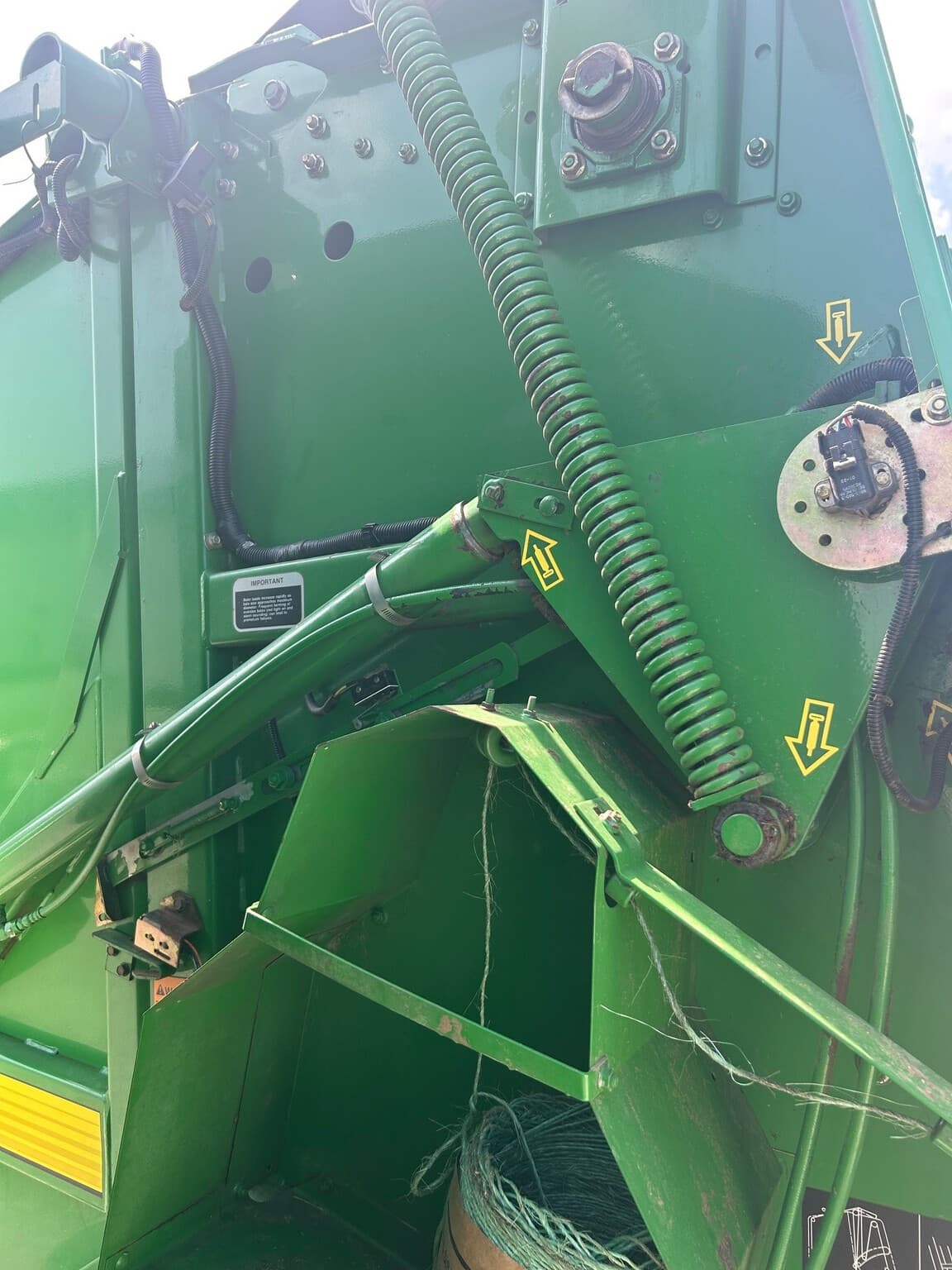 2001 John Deere 557 Image