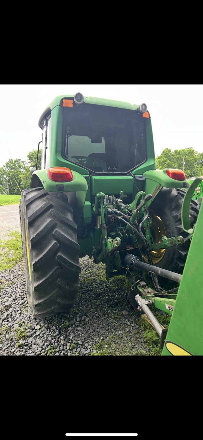 2009 John Deere 6230 Image