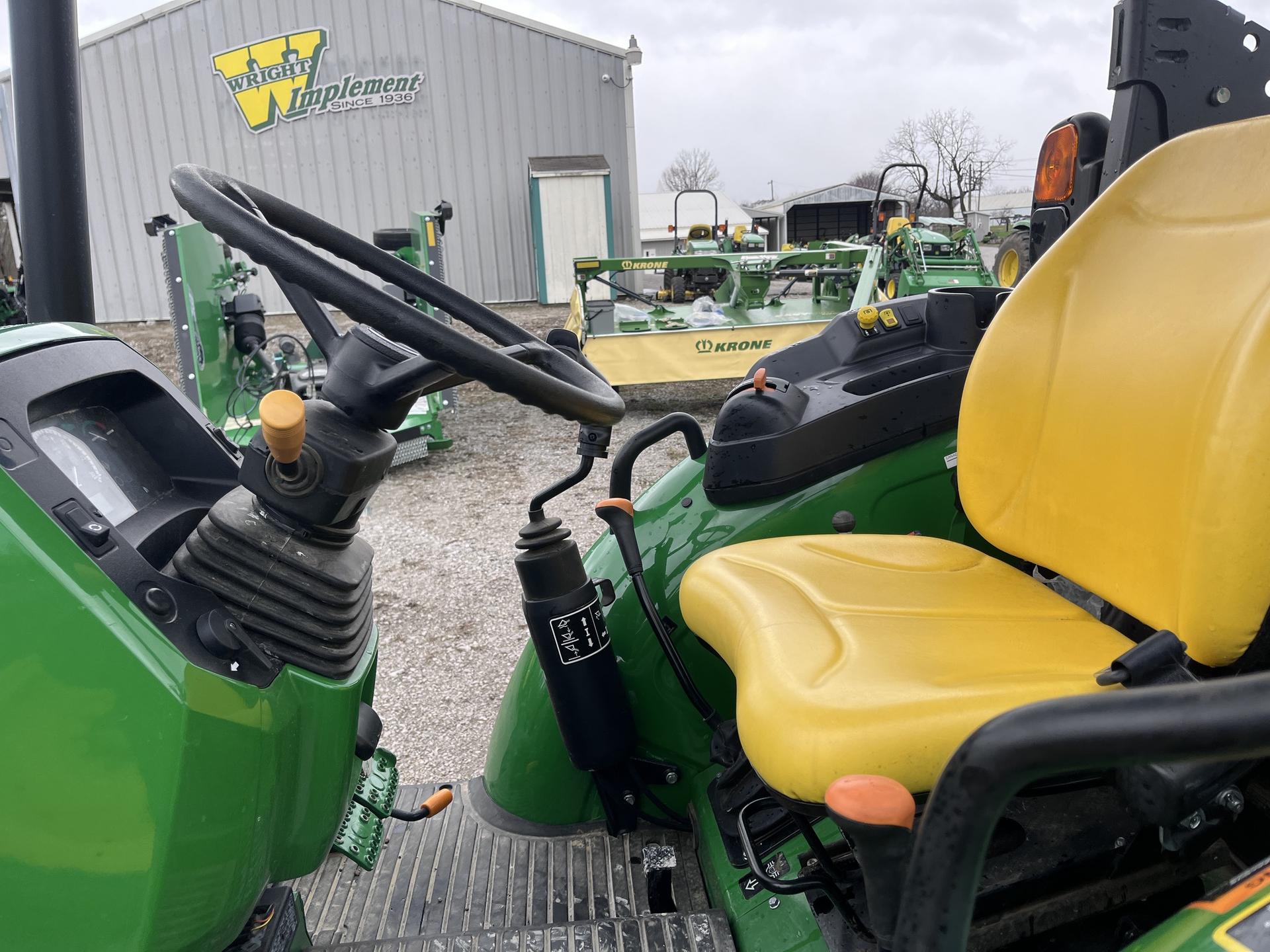 2022 John Deere 5055E Image