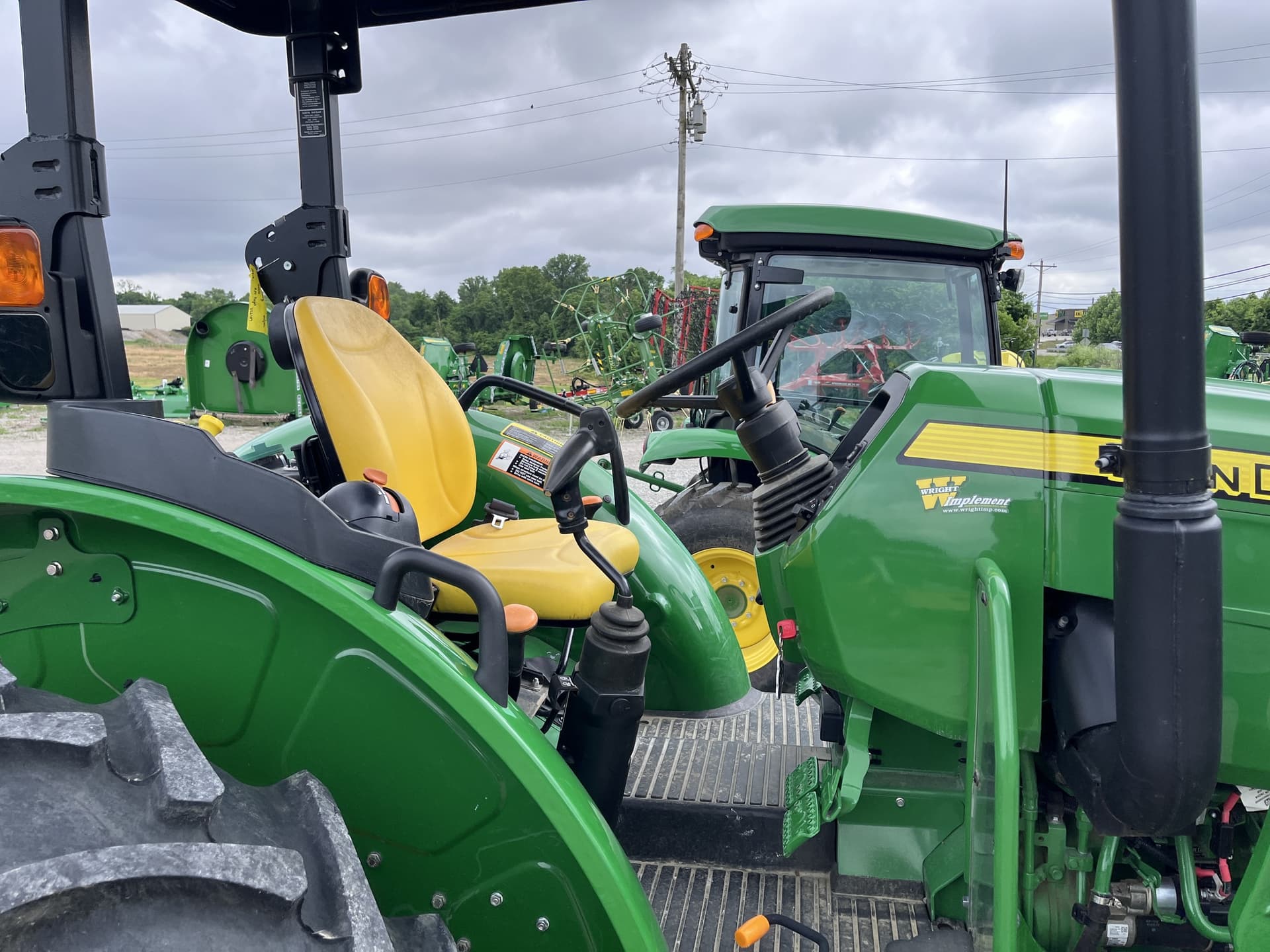 2022 John Deere 5055E Image