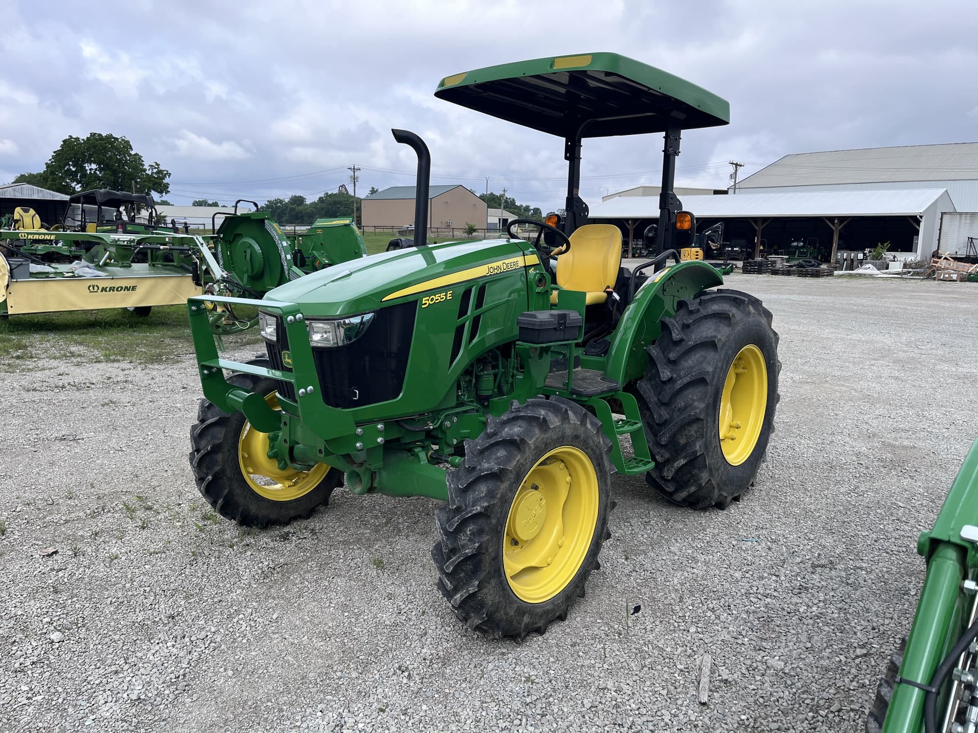 2022 John Deere 5055E Image