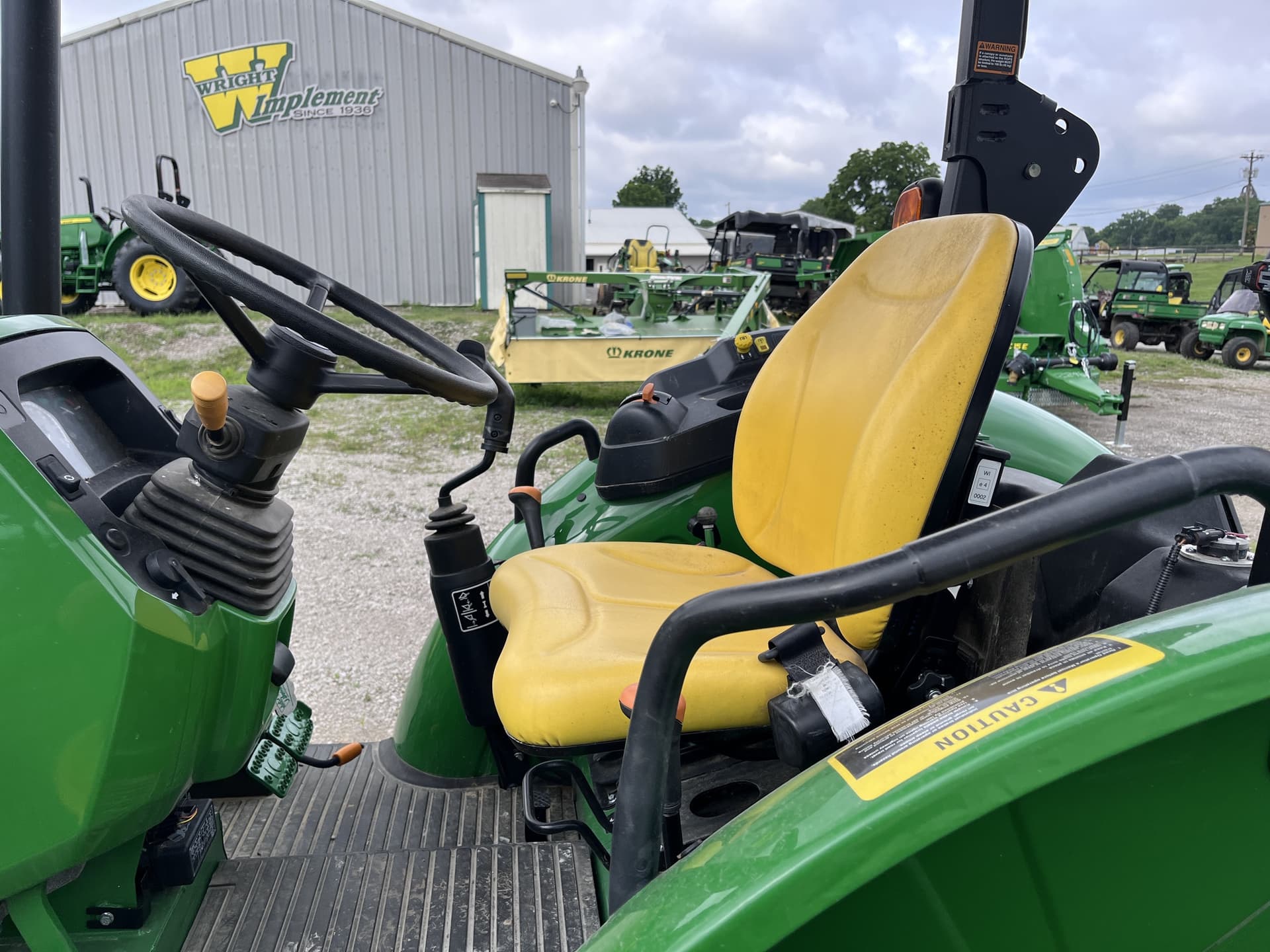 2022 John Deere 5055E Image