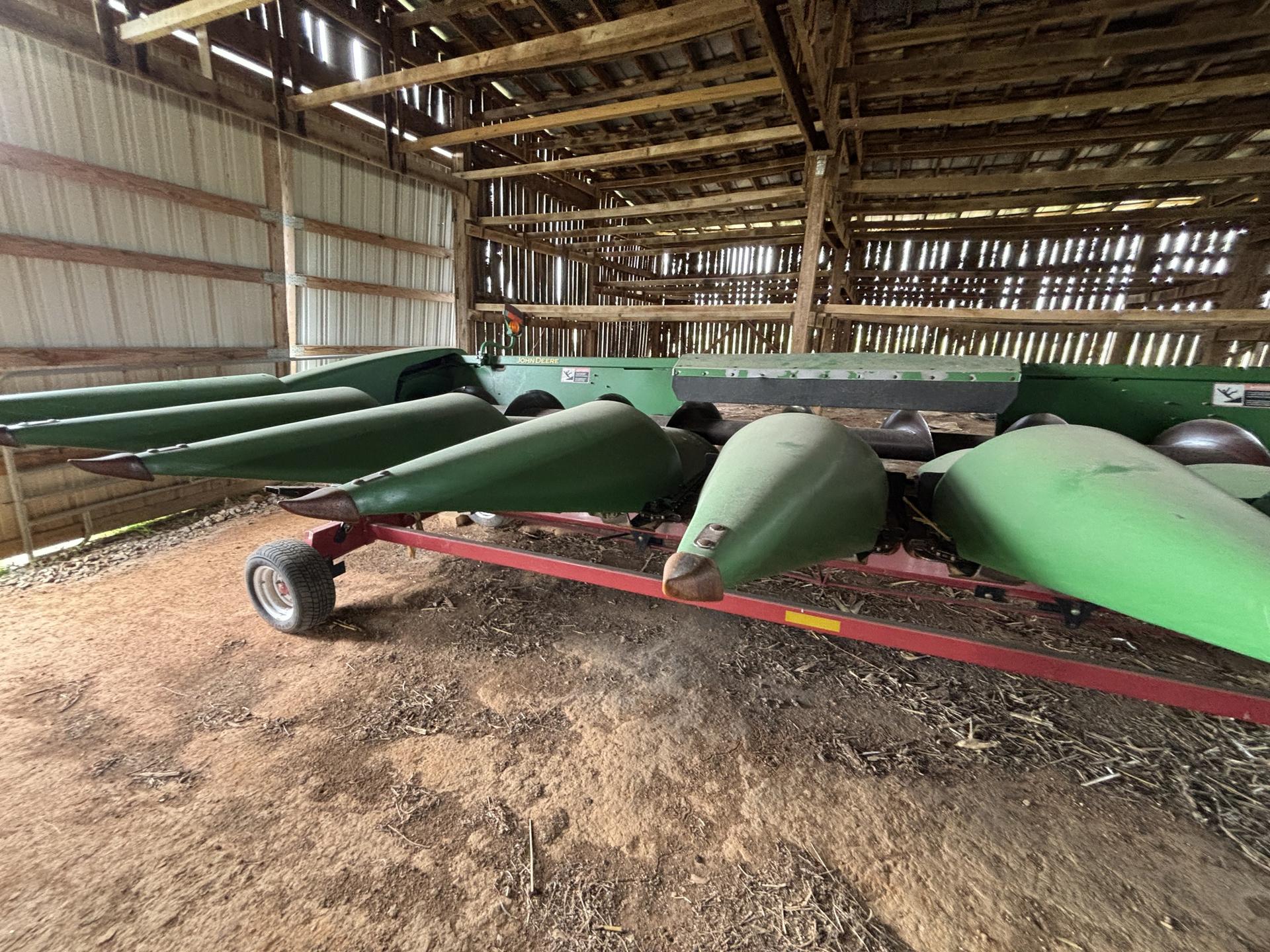 2006 John Deere 893 Image