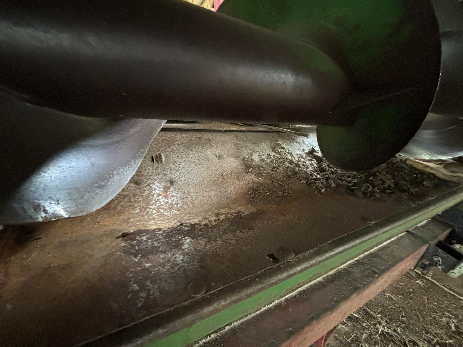 2006 John Deere 893 Image