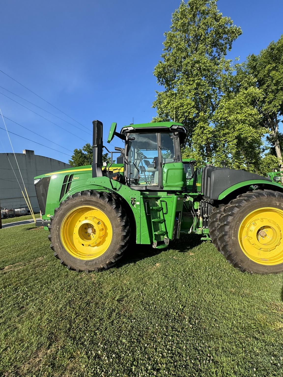 2023 John Deere 9R 390