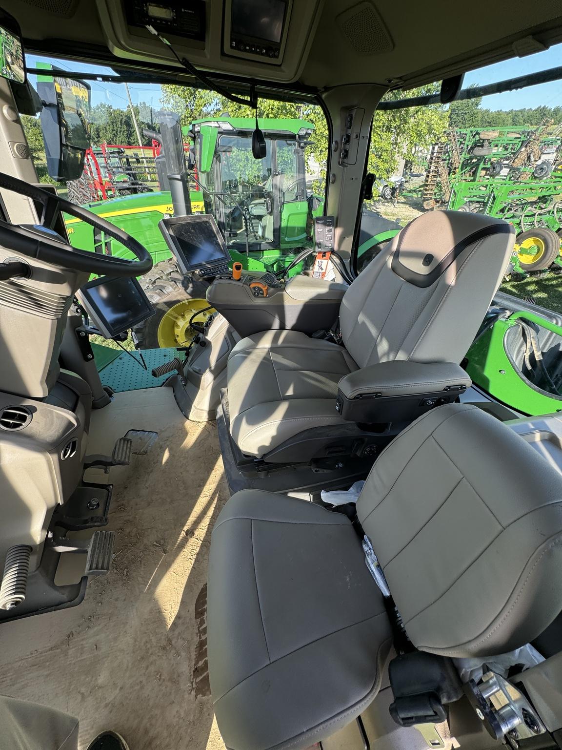 2023 John Deere 9R 390