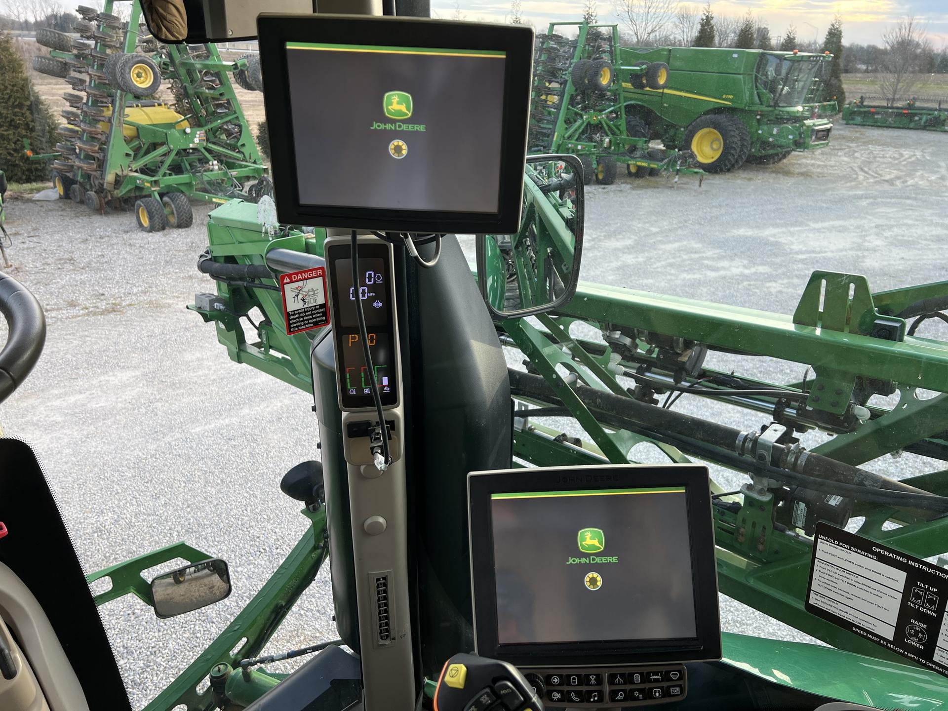 2021 John Deere R4038 Image