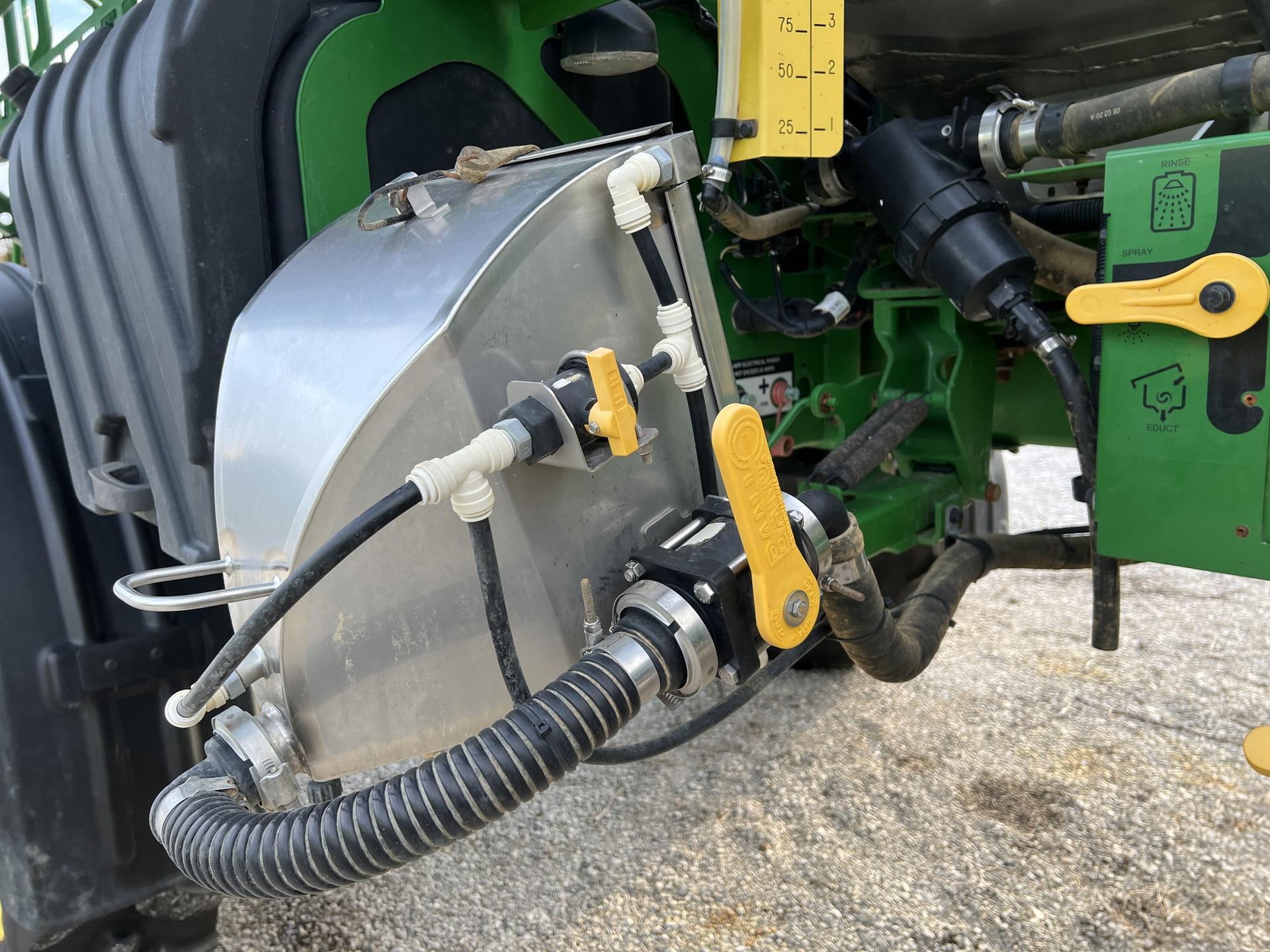 2021 John Deere R4038 Image