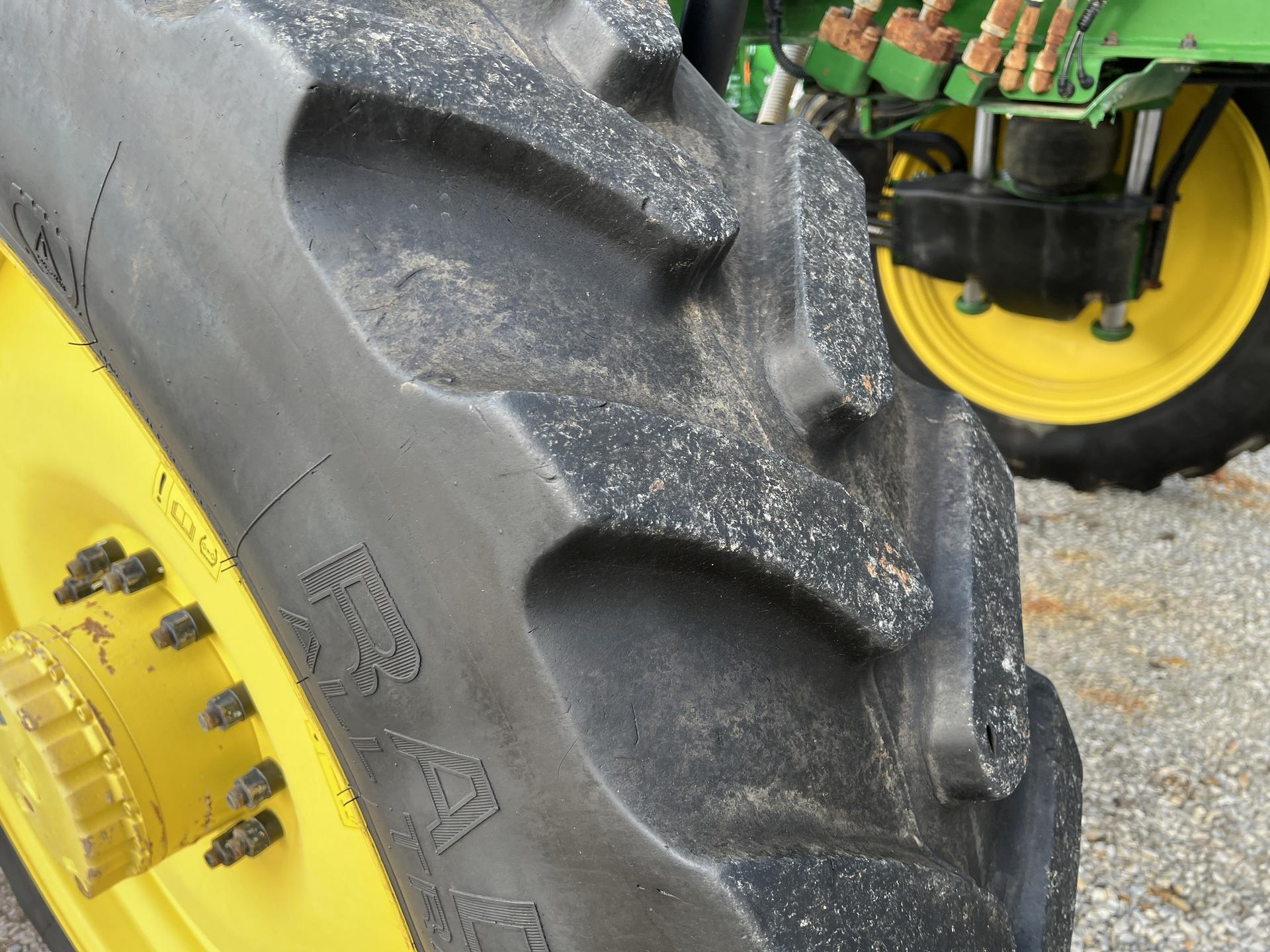 2021 John Deere R4038 Image