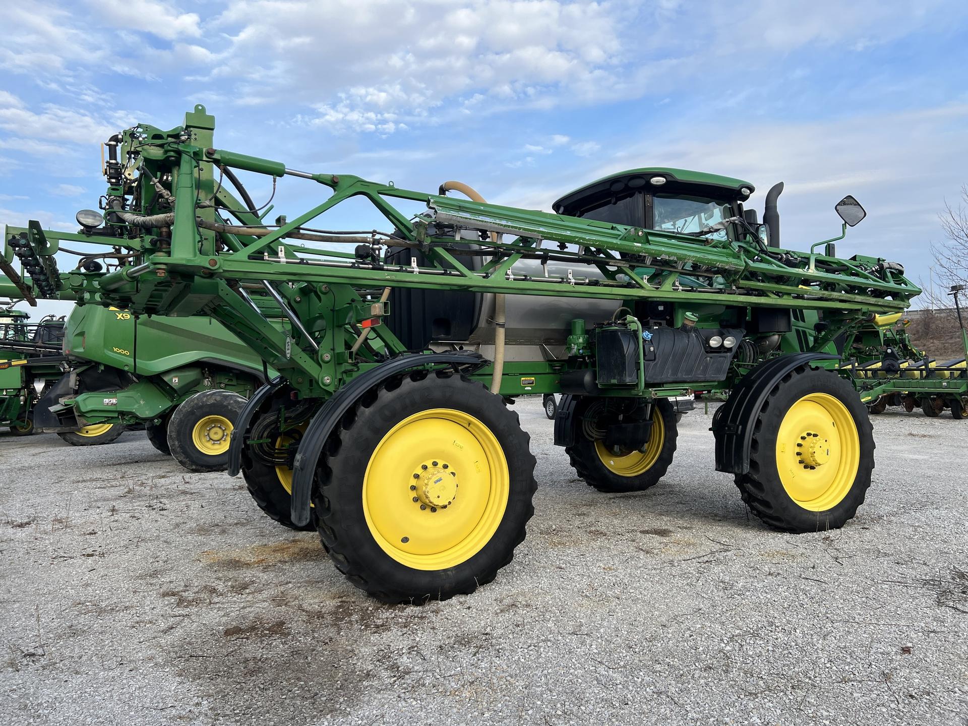 2021 John Deere R4038 Image