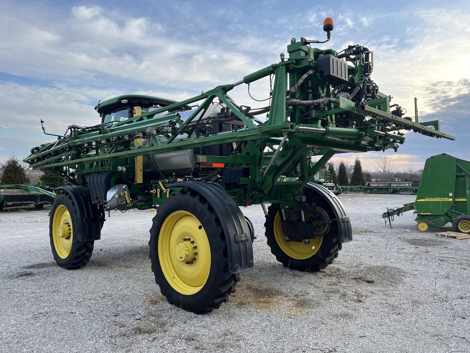 2021 John Deere R4038 Image