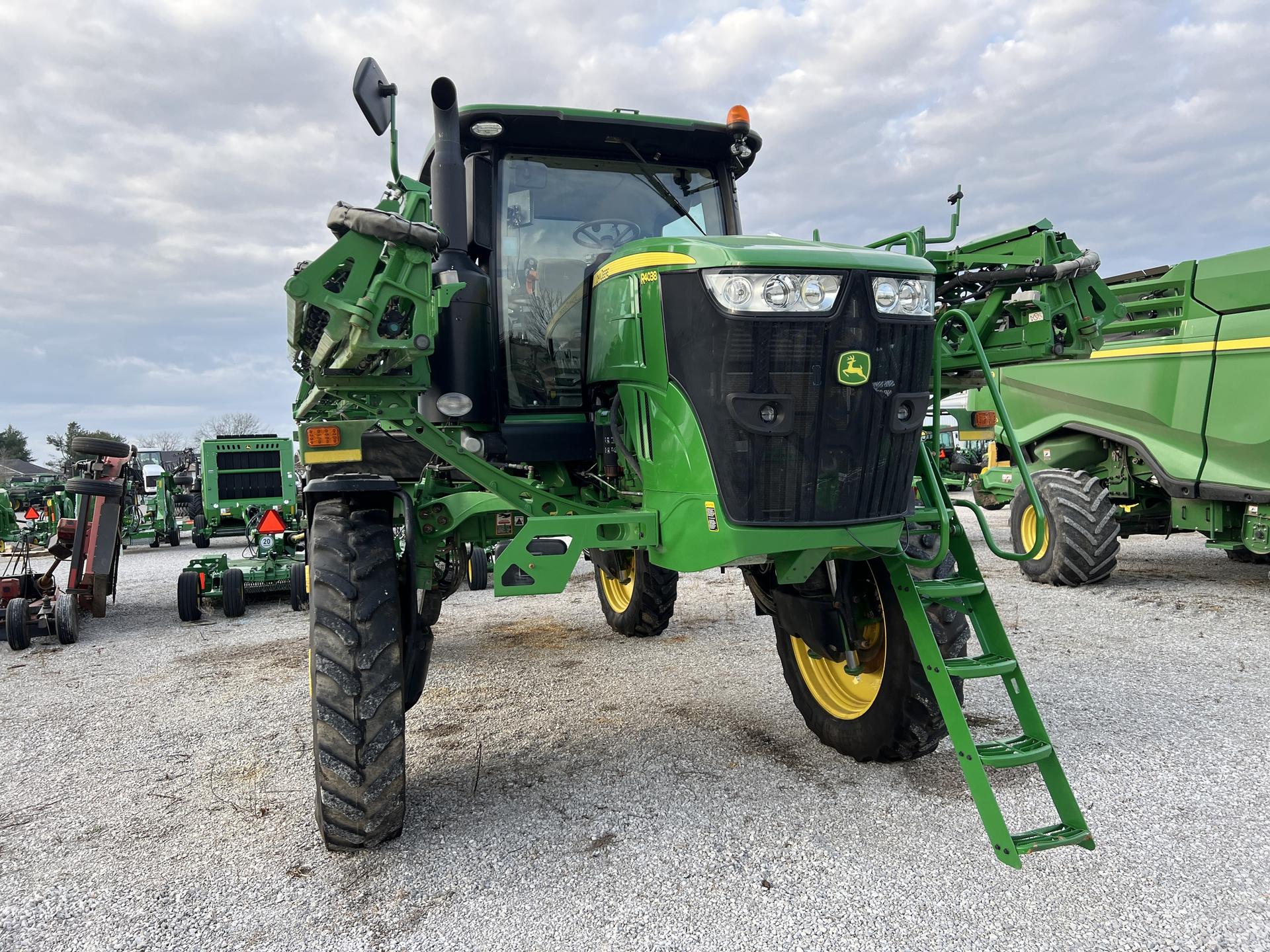 2021 John Deere R4038 Image