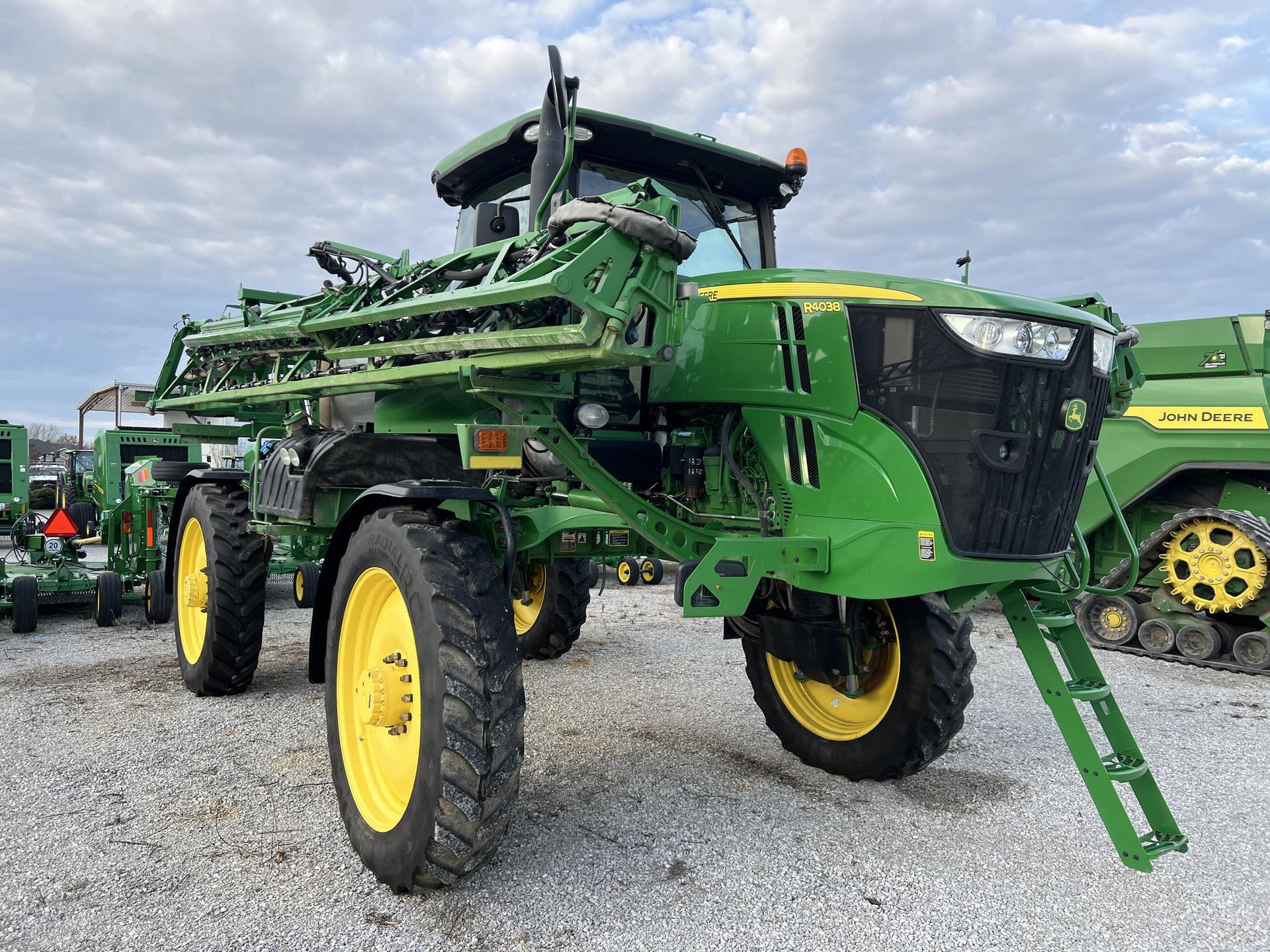 2021 John Deere R4038 Image