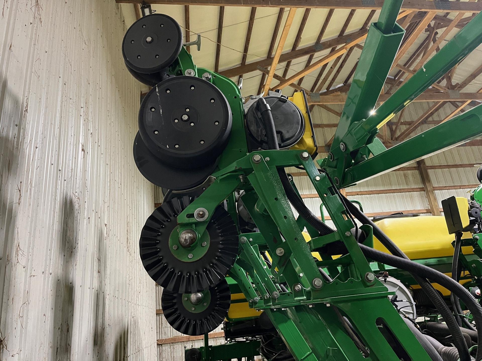 2015 John Deere 1795