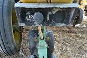 1998 John Deere 7200 Image