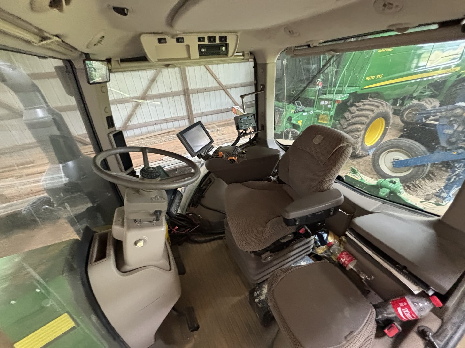 2014 John Deere 8270R Image