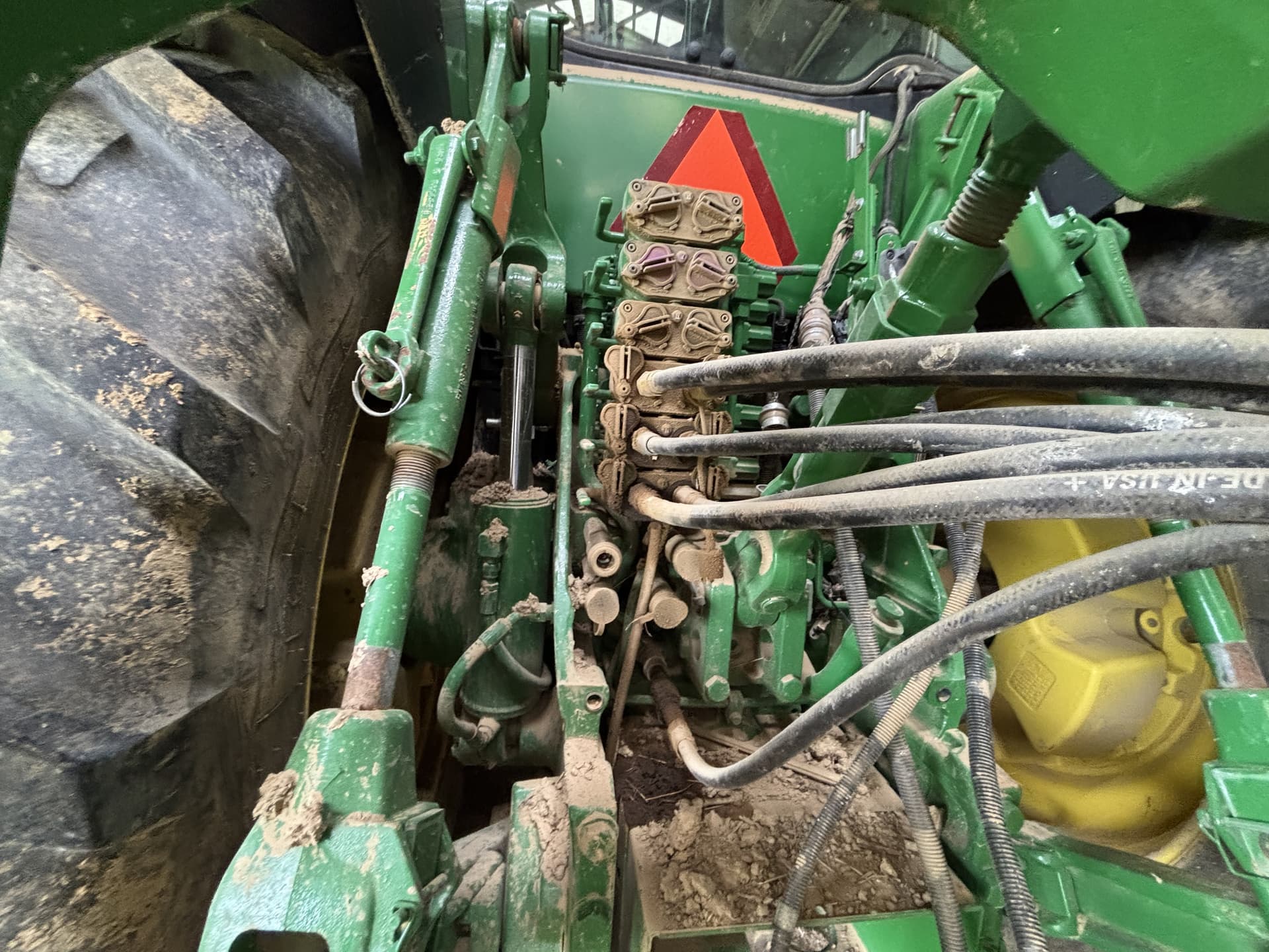2014 John Deere 8270R Image