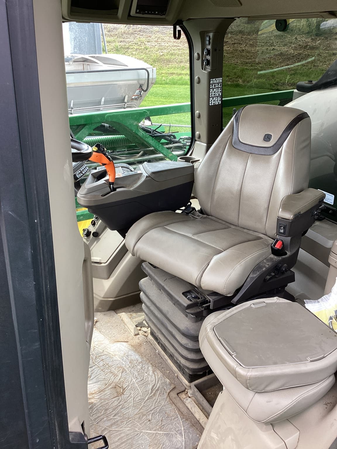 2022 John Deere 412R Image