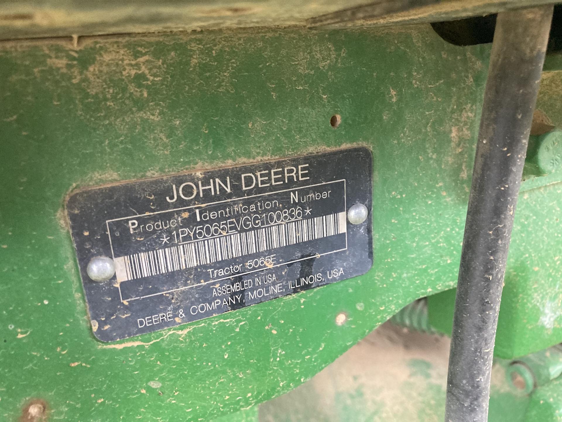 2016 John Deere 5065E