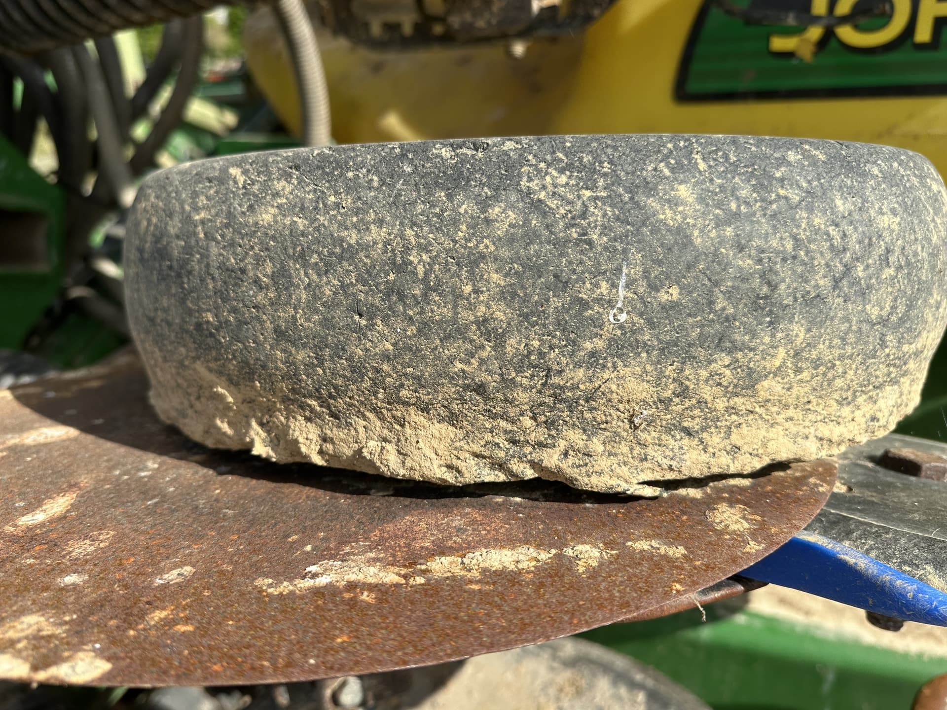2004 John Deere 1890 Image
