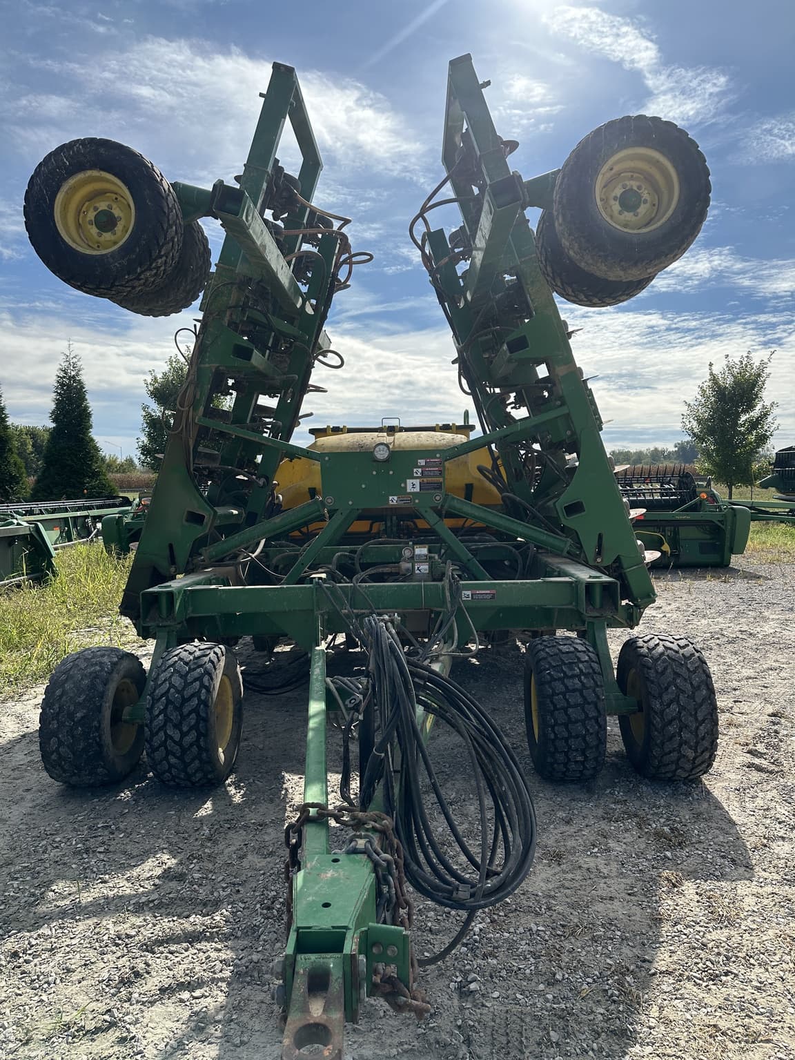 2004 John Deere 1890 Image