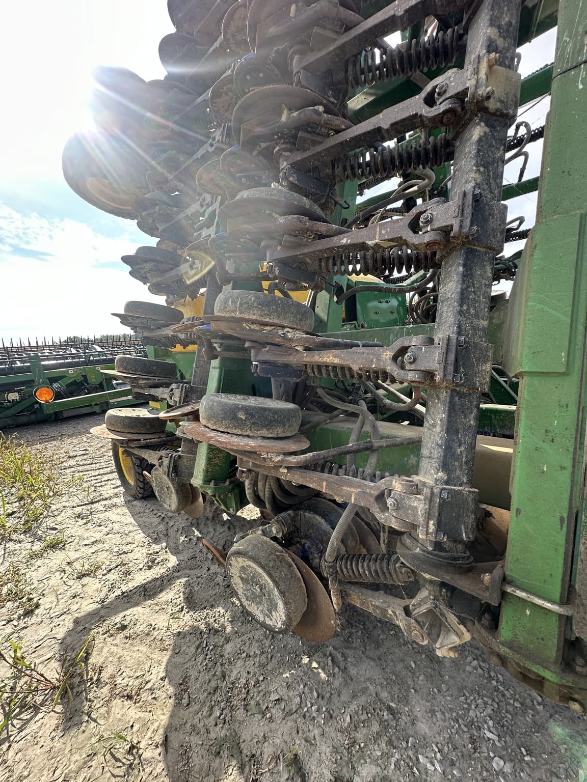 2004 John Deere 1890 Image