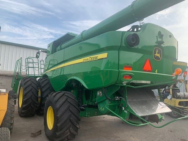 2023 John Deere S780